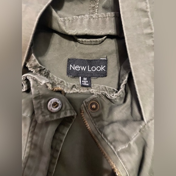 Green Jacket size Medium - Picture 2 of 3